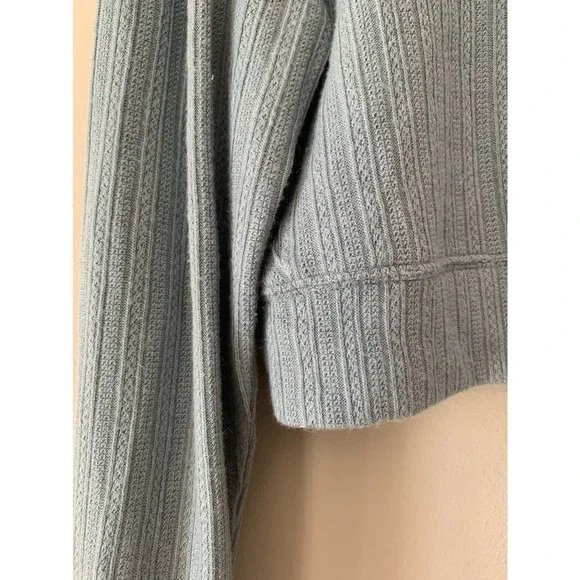 Gilly Hicks Cropped Knit Sweater size XXS - Picture 7 of 7